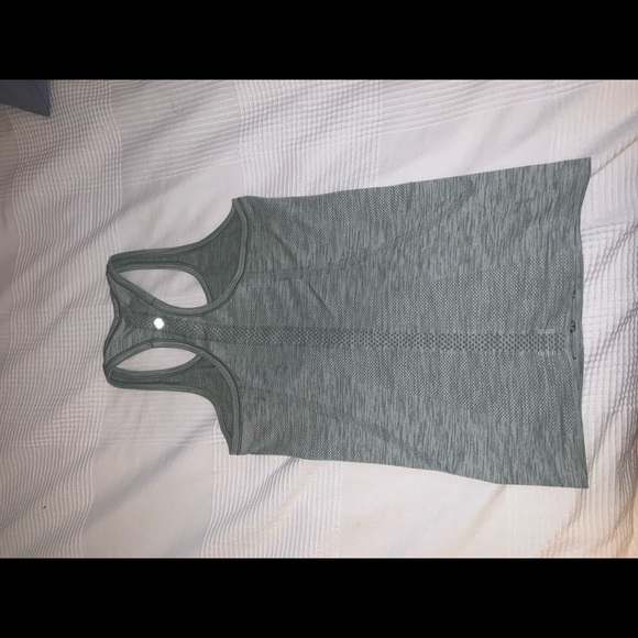 SOLD - Lululemon tank - Picture 2 of 6